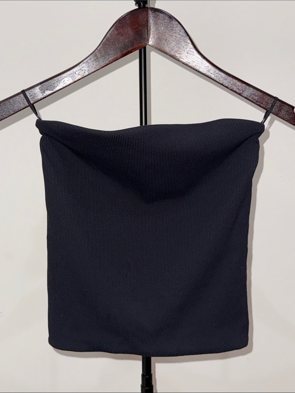 Aritzia Contour Black Strapless Ribbed Tube Crop Top